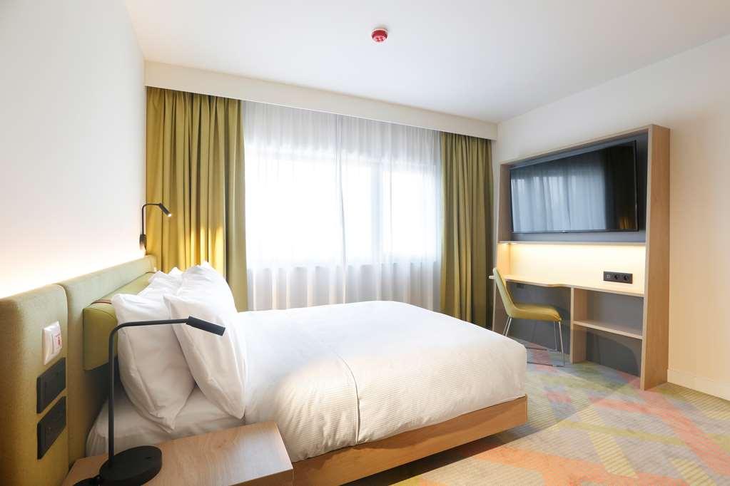 Hampton By Hilton Krakow Airport Hotel Balice Værelse billede